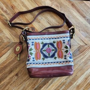 RARE! FOSSIL "Vtg REISSUE" FLORAL EMBROIDERED Crossbody Messenger Bag!!